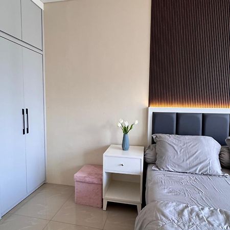 Nagoya Thamrin Apartment High Floor With View Exteriör bild