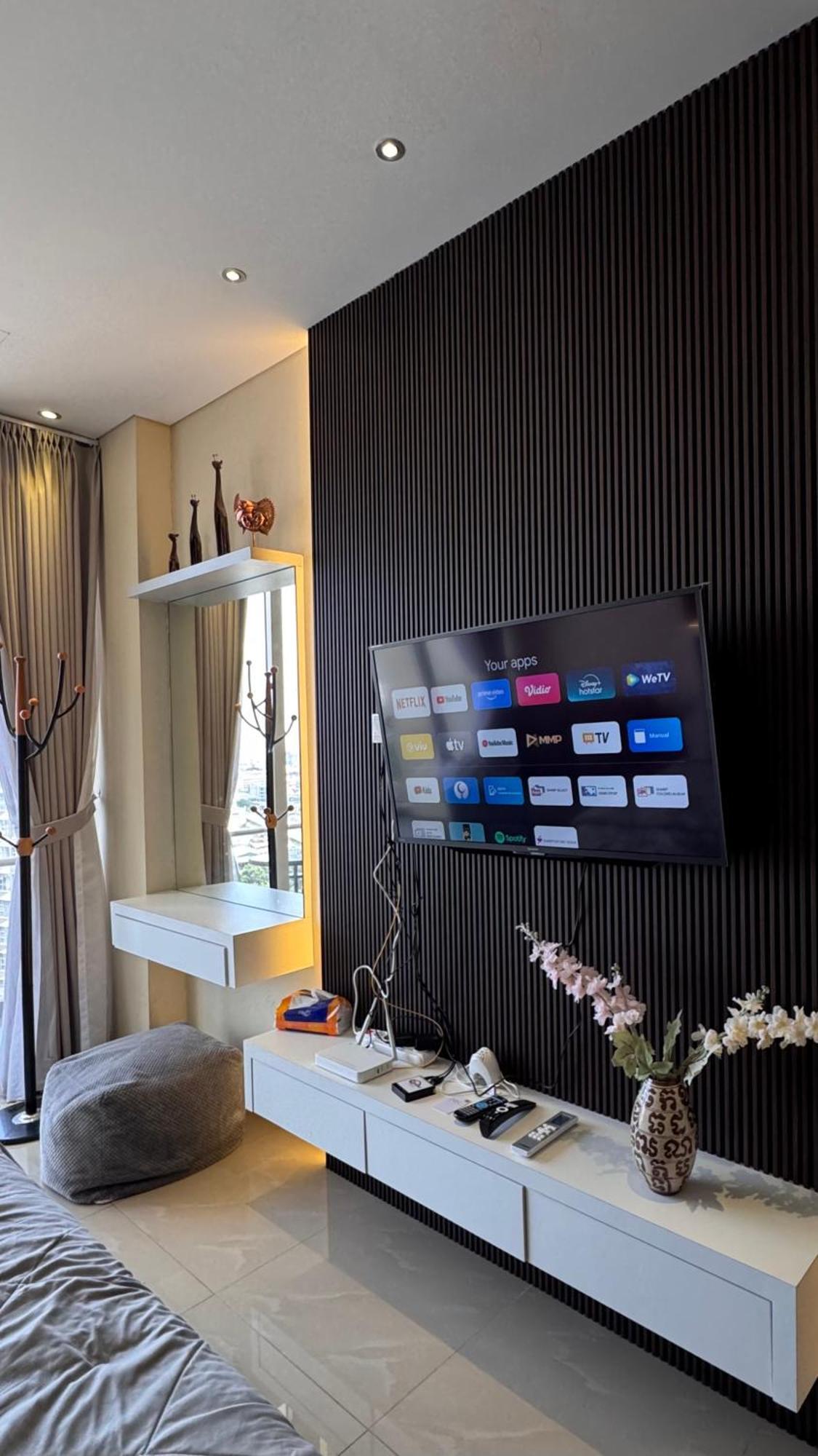 Nagoya Thamrin Apartment High Floor With View Exteriör bild